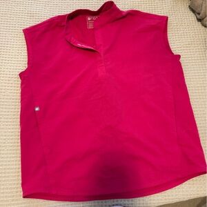 Figs shocking pink Rafael